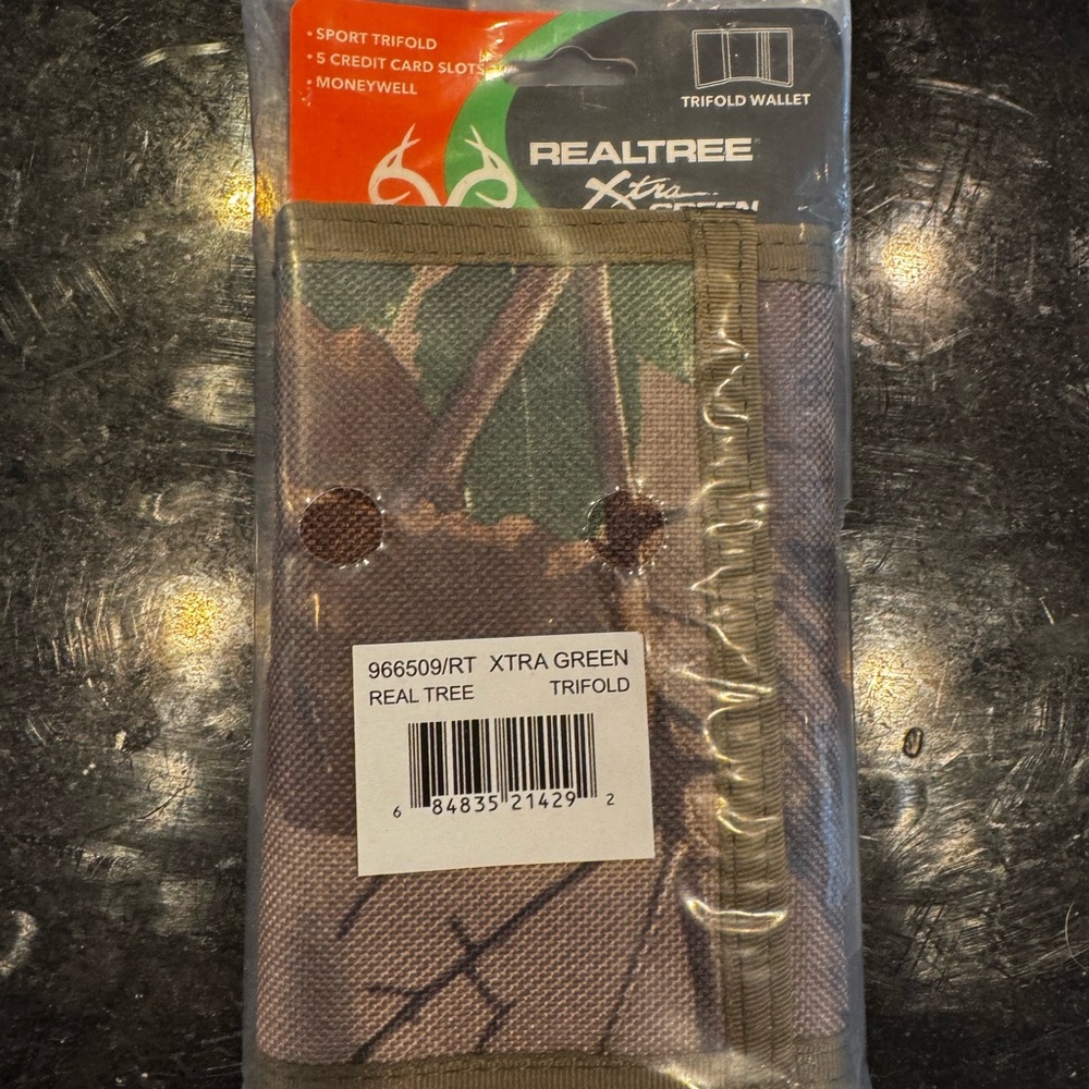 Realtree Green and Brown Camouflage Wallet
